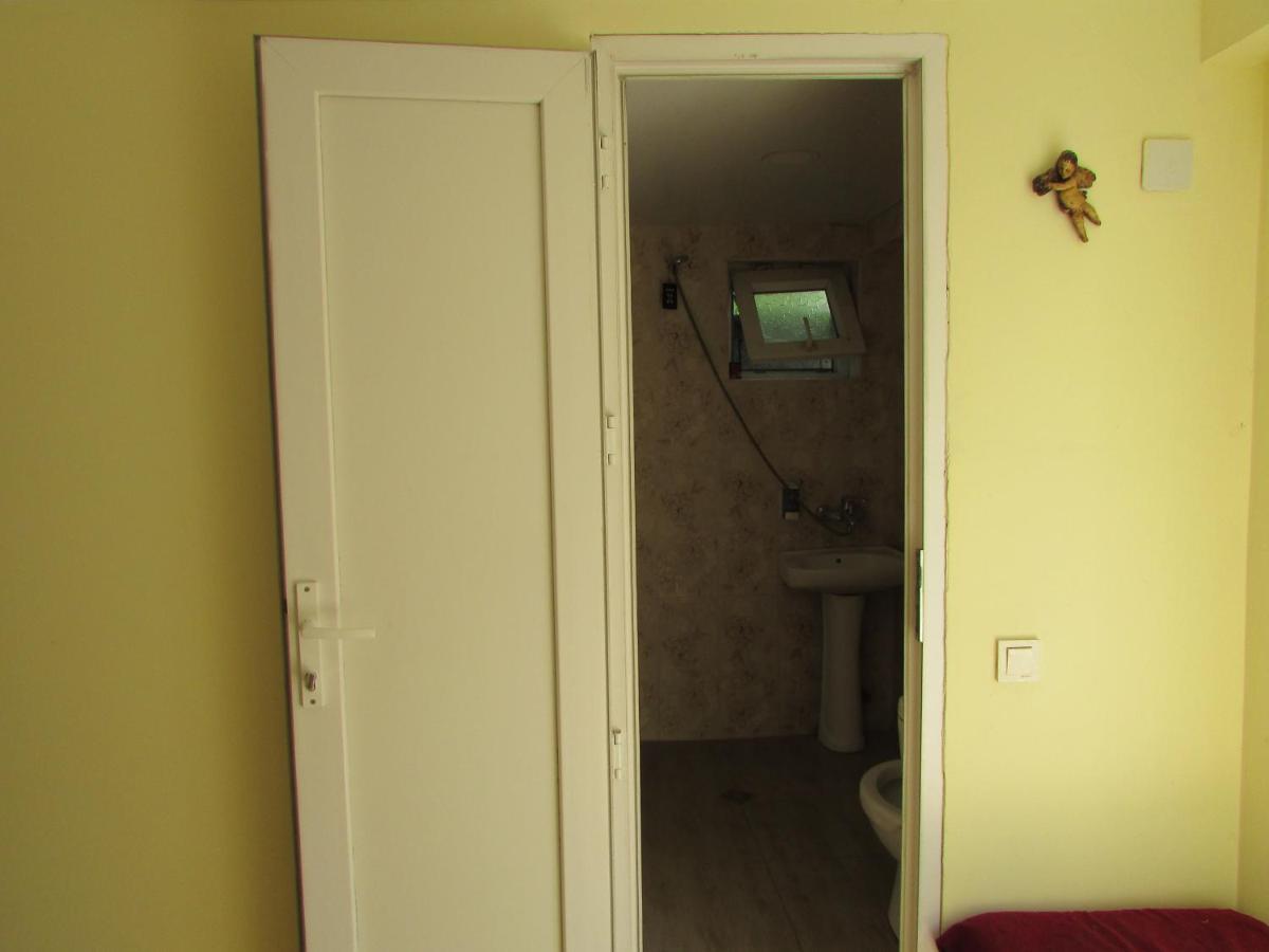Jesis Batumi Hostel Exterior photo